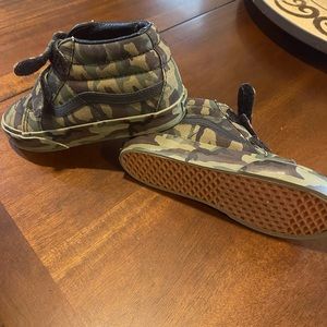 Boys camo Vans